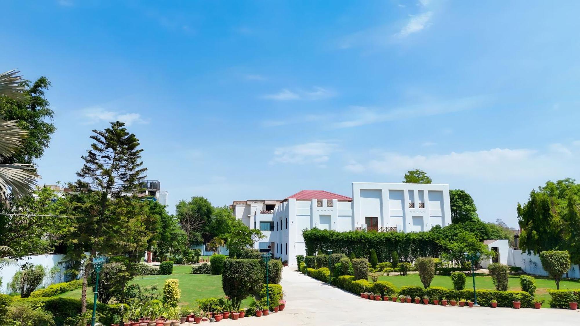 מיראט Pink Villa Boutique Hotel מראה חיצוני תמונה