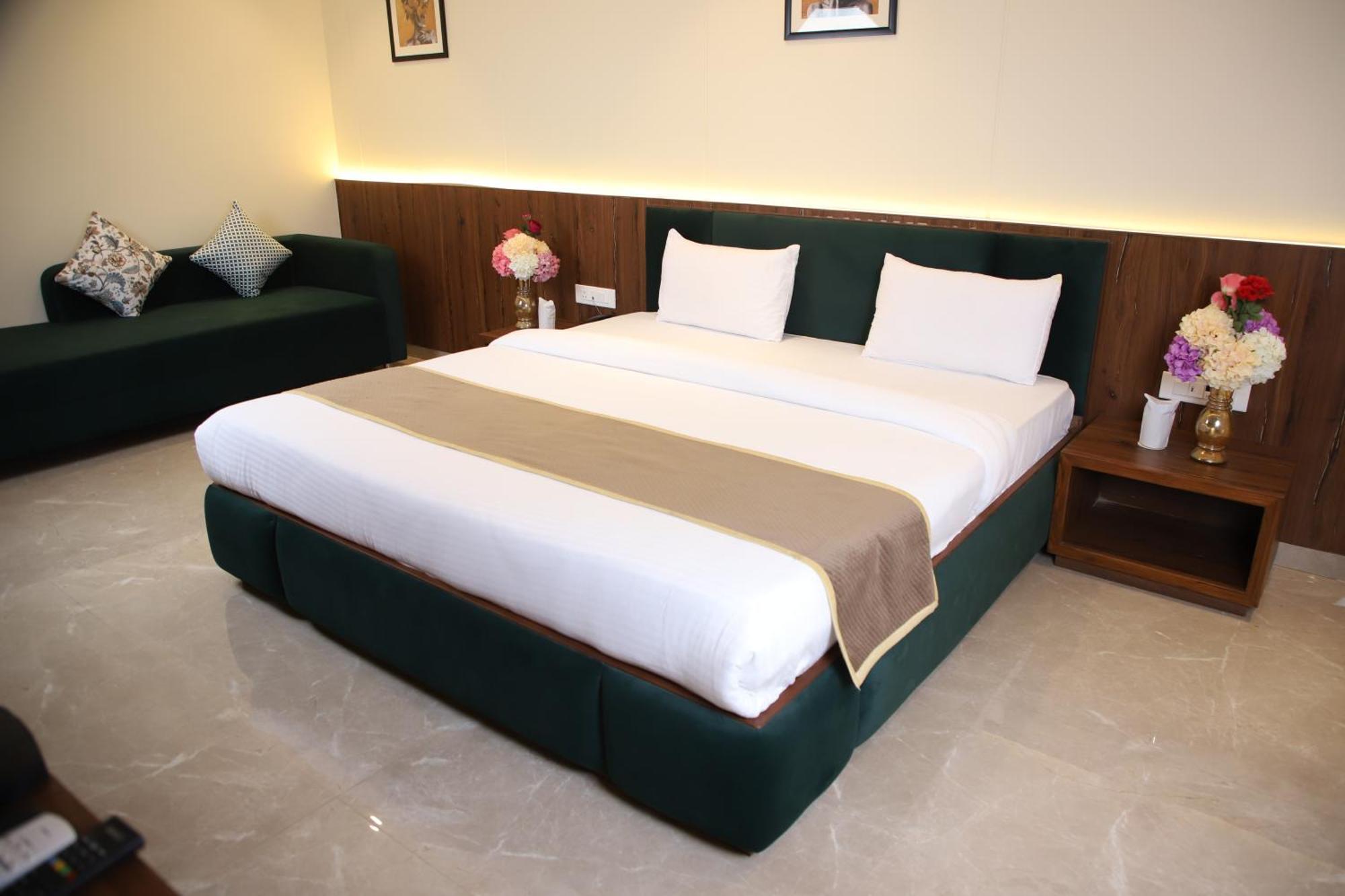מיראט Pink Villa Boutique Hotel מראה חיצוני תמונה