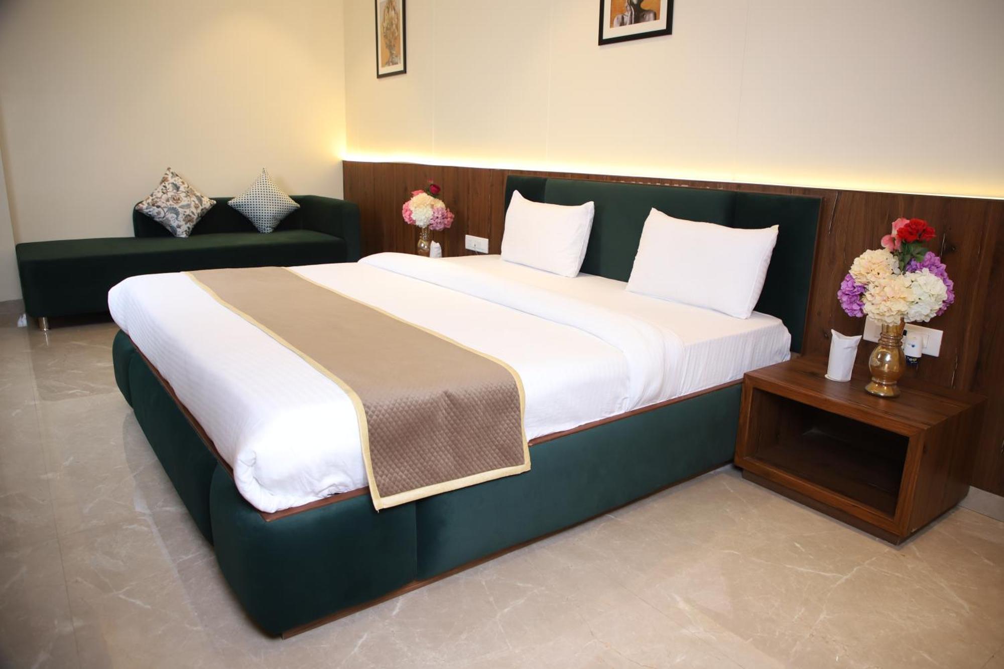 מיראט Pink Villa Boutique Hotel מראה חיצוני תמונה